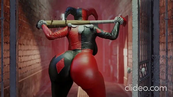 Harley Quinn shaking her bubble booty