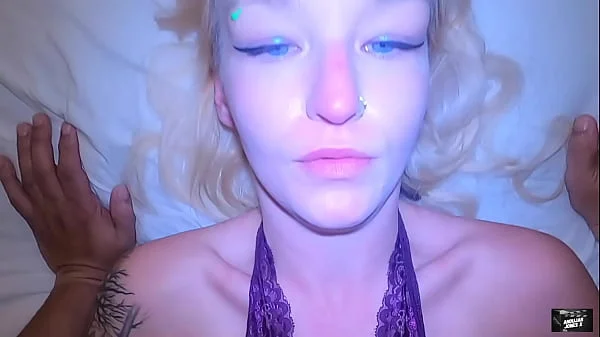 I Picked-Up a Stranger in the Parking Lot of a Seedy Motel to Cum in My Pussy