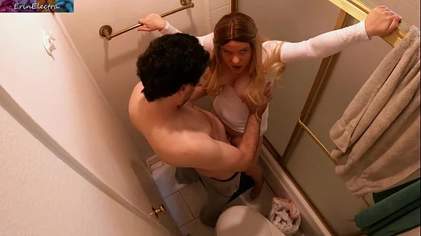 Stepmom and stepson have a secret rendez-vous in the bathroom during a family dinner