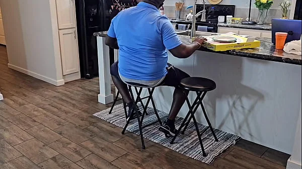 Stranger found the key to my house, made his way inside and creampied my pussy With lots of cum