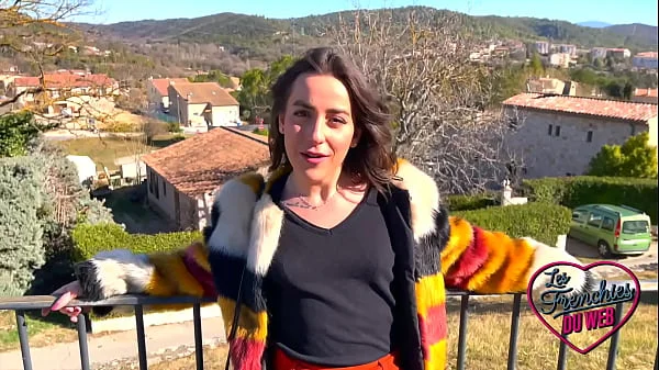 Manéa, perverse de 21ans, adore le cul