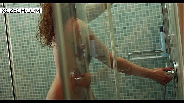 Reina Pornero - MILF in Shower - XCZECH.com