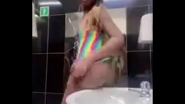 Sex in laddies toilets