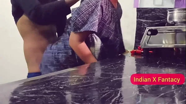 प्लीज अभी नहीं चोदो कोई आ जायेगा।भाभी को कीचन में जबरदस्ती चोदा