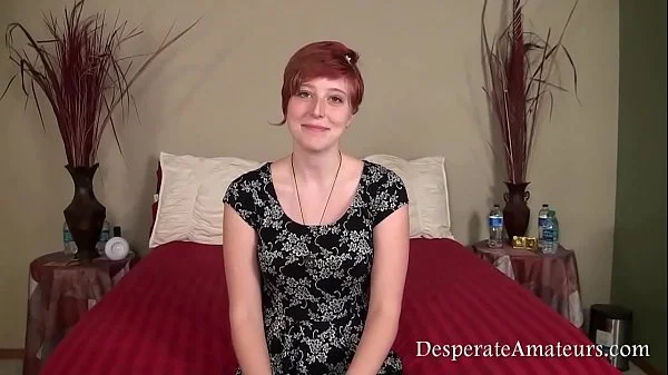 Casting redhead Aurora Desperate Amateurs