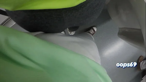 Guy Grinding his Cock in the Ass of a Woman who Goes to Work by Public Train and she Liked !