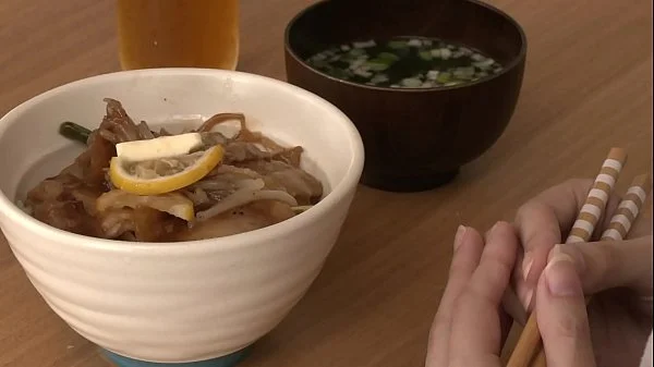 母さんの友人と忘れじの濃密性交　成宮咲子