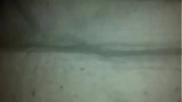 marokkaanse krullebol was verbaasd dat ze zo hard slaapt na bekijken van video