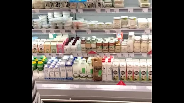 NAKED IN SUPERMARKET