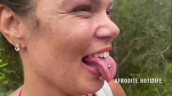 Afrodite fez trilha com amigo