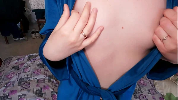 Step Sister Showed Off Her New Robe But Forgot To Wear Panties!