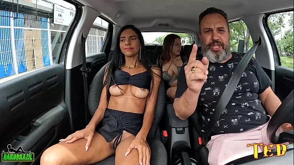 A nordestina Nathalia Santos pelada no caminho para praia de Tambaba em Joao Pessoa - Ma Santos Oficial