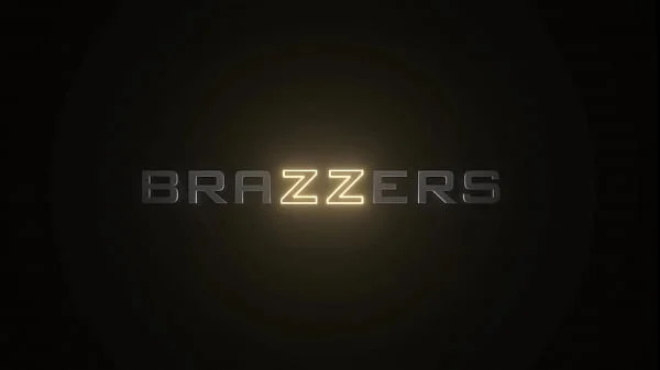 My Friend's Mom's Ass - Nadia White / Brazzers  / stream full from www.zzfull.com/myass